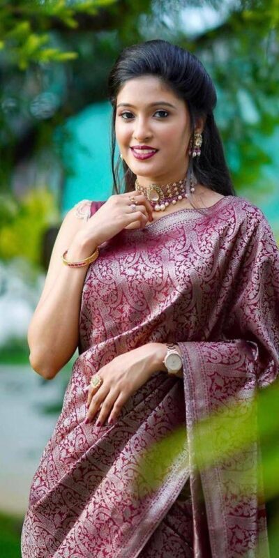 KPR 125 Wine Soft Lichi Silk Saree Perfect for Wedding, Party, Reception, Diwali, Ethnic Day – . Affordable Price ₹1299. Delivery 4-6 Working Days. | Designer Sarees, Modern Digital sarees, Sarees, Bollywood Sarees, Creative Sarees, Embroidered Sarees, Ethnic Saree, Party Wear Sarees