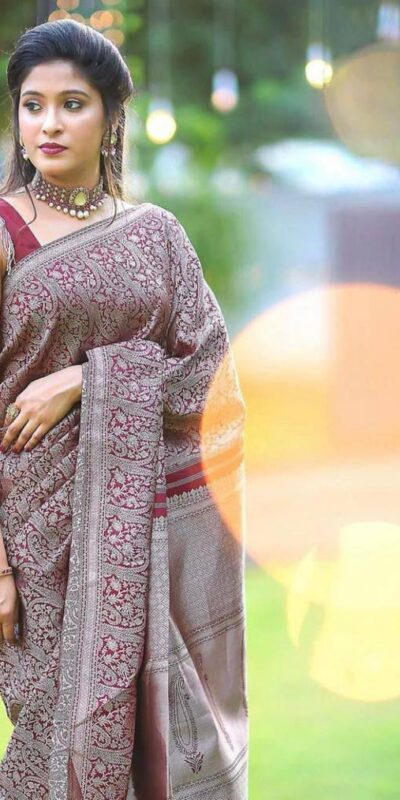 KPR 125 Wine Soft Lichi Silk Saree Perfect for Wedding, Party, Reception, Diwali, Ethnic Day – . Affordable Price ₹1299. Delivery 4-6 Working Days. | Designer Sarees, Modern Digital sarees, Sarees, Bollywood Sarees, Creative Sarees, Embroidered Sarees, Ethnic Saree, Party Wear Sarees