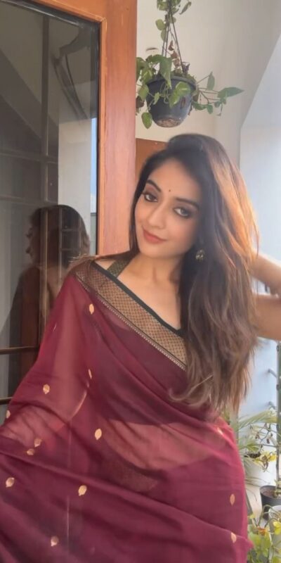 KP 6059 Maroon Soft Lichi Silk Saree with Lace Border & Lace Work. Affordable Price ₹1449. Delivery 4-6 Working Days. Shop now. | Designer Sarees, Sarees, Bollywood Sarees, Creative Sarees, Embroidered Sarees, Ethnic Saree, Modern Digital sarees, Party Wear Sarees