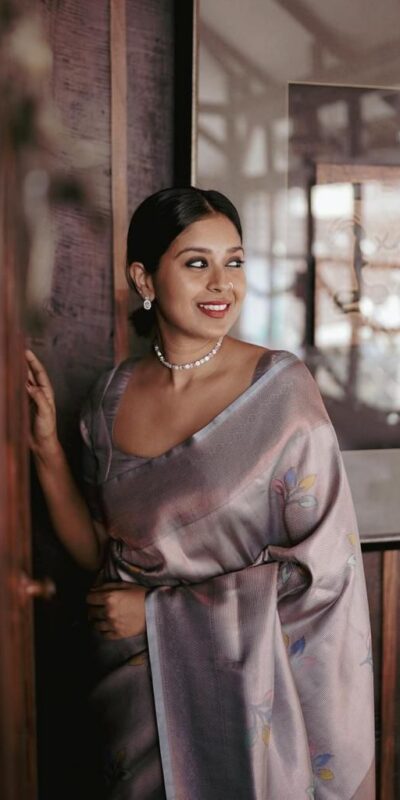KPR 146 Grey in Soft Lichi Silk Jacquard Work Designer Work Saree . Exclusive Offer ₹1399. Delivery 4-6 Working Days. Shop now. | Designer Sarees, Modern Digital sarees, Sarees, Bollywood Sarees, Creative Sarees, Embroidered Sarees, Ethnic Saree, Party Wear Sarees