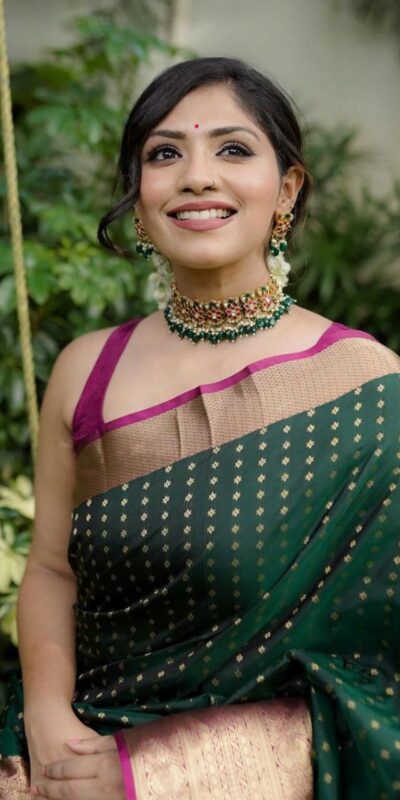 KPR 6047 Green in Soft Lichi Silk Jacquard Work Designer Work Saree . Exclusive Offer ₹1449. Delivery 4-6 Working Days. Shop now. | Designer Sarees, Modern Digital sarees, Sarees, Bollywood Sarees, Creative Sarees, Embroidered Sarees, Ethnic Saree, Party Wear Sarees