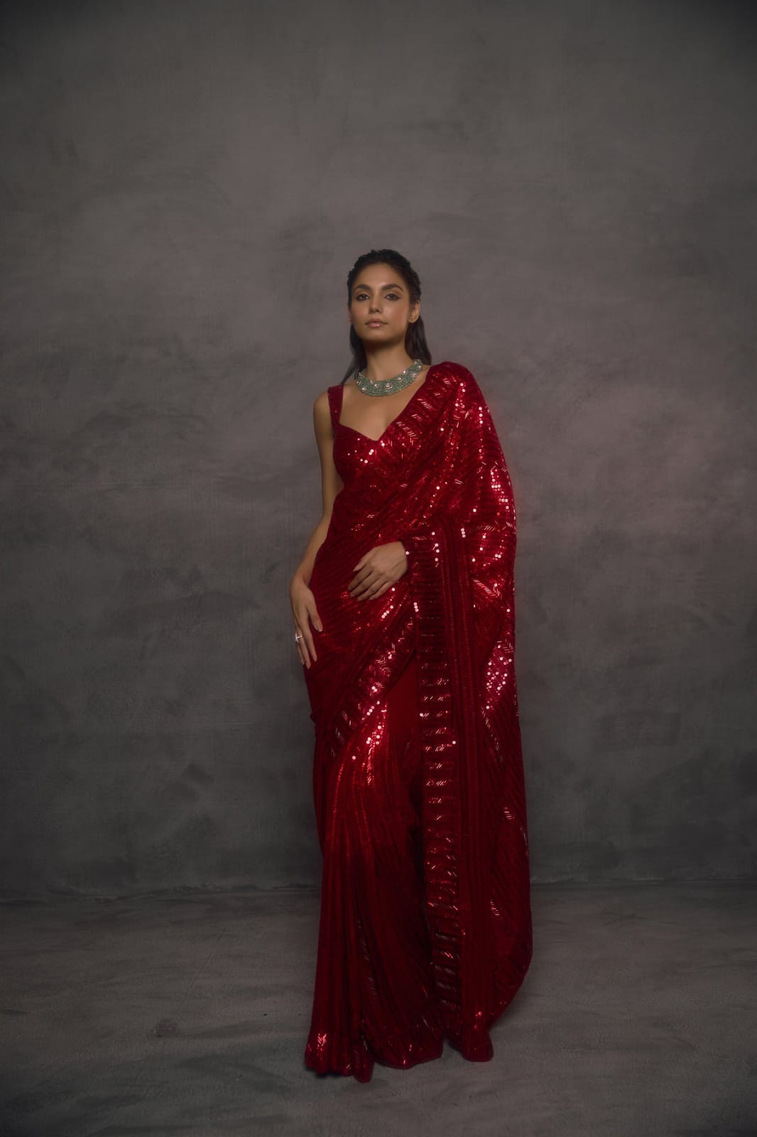DF 3477 Red Faux Georgette Saree Perfect for Wedding, Party, Cultural Events, Traditional Day, Pooja – . Grab it for ₹1799. Delivery 4-6 Working Day | Designer Sarees, Modern Digital sarees, Sarees, Bollywood Sarees, Creative Sarees, Embroidered Sarees, Ethnic Saree, Party Wear Sarees