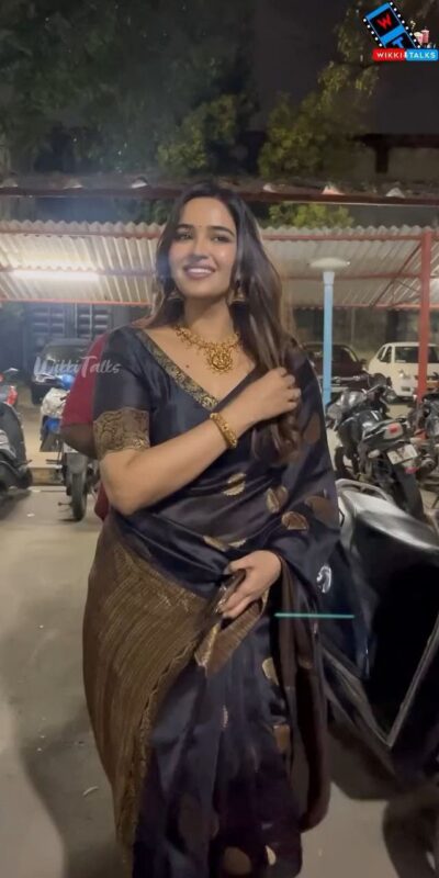 KP 6052 Black Soft Lichi Silk Saree with Lace Work & Lace Border. Introductory Price ₹1349. Delivery 4-6 Working Days. Shop now. | Designer Sarees, Modern Digital sarees, Sarees, Bollywood Sarees, Creative Sarees, Embroidered Sarees, Ethnic Saree, Party Wear Sarees