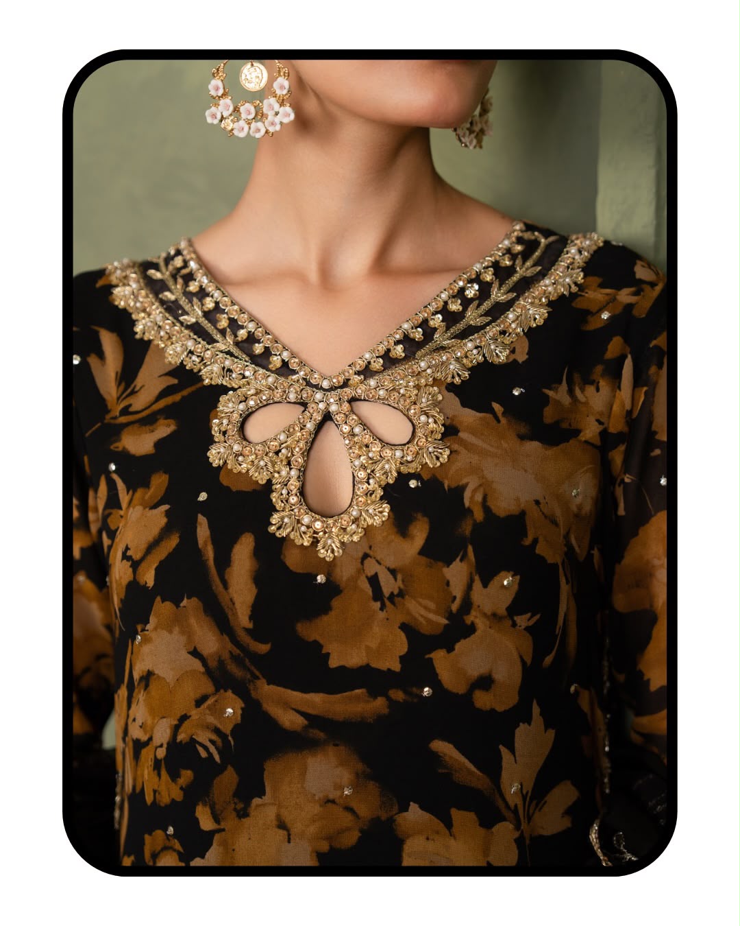SRK 5366 Black l Faux Georgette Salwar Suit with Mirror Work & Embroidery Work. Get it for ₹2349. Delivery 4-6 Working Days. Shop now. | Jump Suits, Salwar suit, Casual Suits, Creative suits, Designer Suits, Palazzo Suits, Party Wear Suits, Patiala Suits, Straight Suits