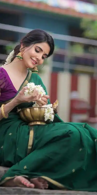 KP 5034 Green Color Soft Lilan Slab Jacquard Work Saree Casual, Party Wear, Wedding, Events Etc. Expected Delivery 4-6 Working Days @1449/- | Designer Sarees, Sarees, Bollywood Sarees, Creative Sarees, Embroidered Sarees, Ethnic Saree, Modern Digital sarees, Party Wear Sarees