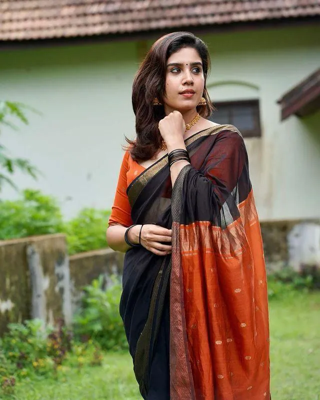 KP 5056 Black Color Soft Lilan Slab Weaving Work Fancy Saree Casual, Party Wear, Wedding, Events Etc. Expected Delivery 4-6 Working Days @1499/- | Designer Sarees, Sarees, Bollywood Sarees, Creative Sarees, Embroidered Sarees, Ethnic Saree, Modern Digital sarees, Party Wear Sarees
