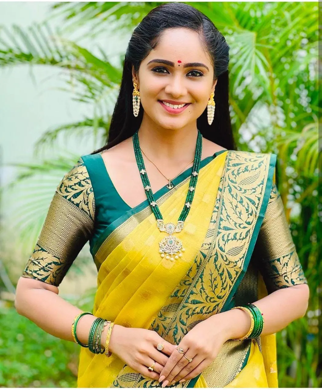 DDF Yellow Green Soft Lichi Silk With Ordinary Design Saree Casual, Party Wear, Wedding, Events, Etc. Expected Delivery 4-6 Working Days 1499/- | Designer Sarees, Sarees, Bollywood Sarees, Creative Sarees, Embroidered Sarees, Ethnic Saree, Modern Digital sarees, Party Wear Sarees