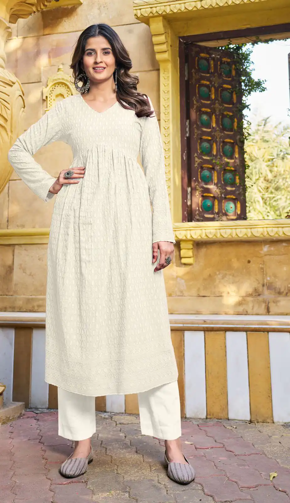 INLI Schiffli White Color Heavy Rayon with Schiffli Work Kurti Casual, Wedding, Party, Festive, Events Etc. Expected Delivery 4-6 Working Days @1699/- | Kurti, Bollywood Kurti, Creative Kurtis, Designer Kurti, Party Wear Kurti, Selfie Kurti