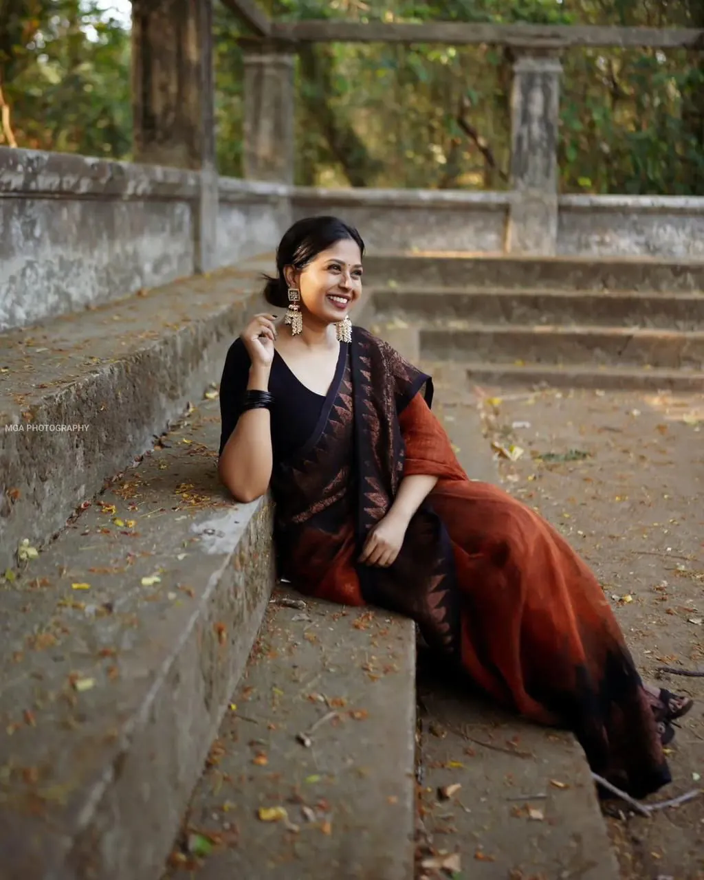 KP 5053 Black & Orange Color Soft Lilan Slab Weaving Work Saree Casual, Party Wear, Wedding, Events Etc. Expected Delivery 4-6 Working Days @1499/- | Designer Sarees, Sarees, Bollywood Sarees, Creative Sarees, Embroidered Sarees, Ethnic Saree, Modern Digital sarees, Party Wear Sarees