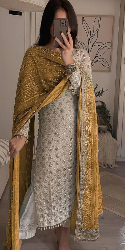 LG 1816 White Color Sequence Work Salwar Suit With Green Dupatta Casual, Wedding, Festive, Events Etc. Expected Delivery 4-6 Working Days @2349/- | Salwar suit, Casual Suits, Creative suits, Designer Suits, Party Wear Suits, Patiala Suits, Straight Suits