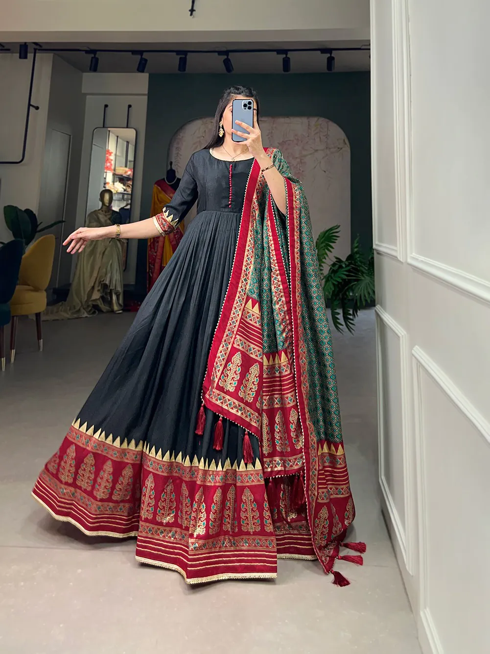 YNF 5007 Black Color Tussar Silk Print With Foil Printed Gown Casual, Wedding, Party, Festive, Events Etc. Expected Delivery 4-6 Working Days @2049/- | Gowns, Bollywood Gowns, Creative Gowns, Designer Gowns, Embroidered Gowns, Party Wear Gowns