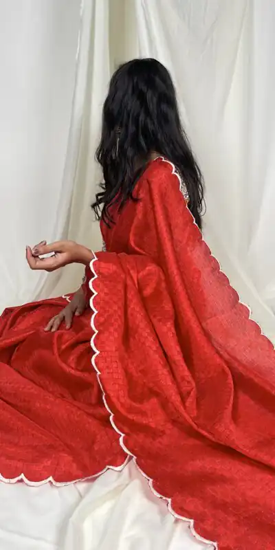 YNF 7706 Red :Saree Fabric Gadhawal Chex :Saree Work :Arca Work Blouse Fabric : Linan patta silk Party wear Designer Saree @1349 | Designer Sarees, Sarees, Bollywood Sarees, Creative Sarees, Modern Digital sarees, Party Wear Sarees