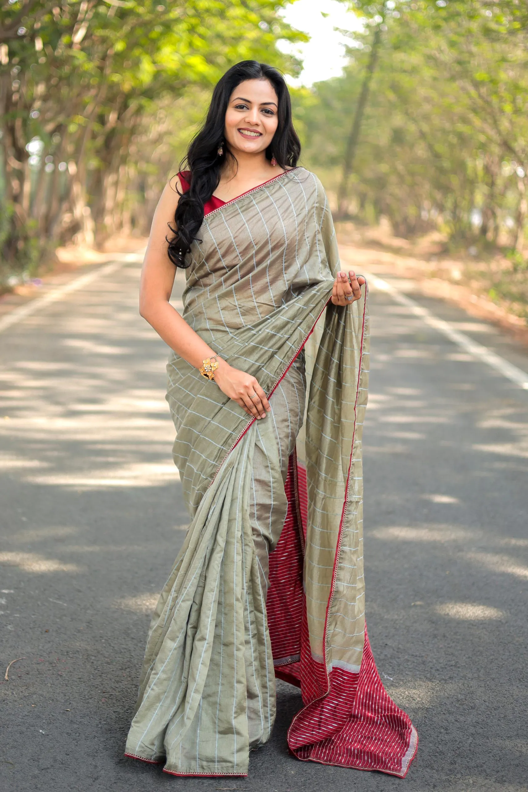 GK Viscos Grey Color Viscos Cotton Silk Beautiful Rich Pallu Saree Events Casual Wedding Festive . Expected Delivery  4-6 Working Days @1950/- | Designer Sarees, Sarees, Bollywood Sarees, Creative Sarees, Embroidered Sarees, Ethnic Saree, Modern Digital sarees, Party Wear Sarees