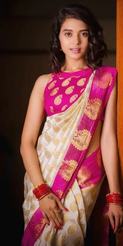 MB™️3164 Off White Color Soft Kanjivaram Pattu Jacquard Silk Saree Casual, Wedding, Party, Festival, Events, Etc. Expected Delivery 4-6 Working Days @1449/- | Designer Sarees, Sarees, Bollywood Sarees, Creative Sarees, Embroidered Sarees, Ethnic Saree, Modern Digital sarees, Party Wear Sarees