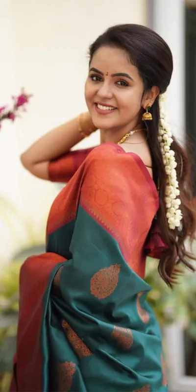 KP 4059 Peacock Green Color Soft Lichi Silk Rich Pallu All Over Saree Events Casual, Wedding, Festive, Events Etc. Expected Delivery  4-6 Working Days @1399 | Designer Sarees, Sarees, Bollywood Sarees, Creative Sarees, Embroidered Sarees, Ethnic Saree, Modern Digital sarees, Party Wear Sarees