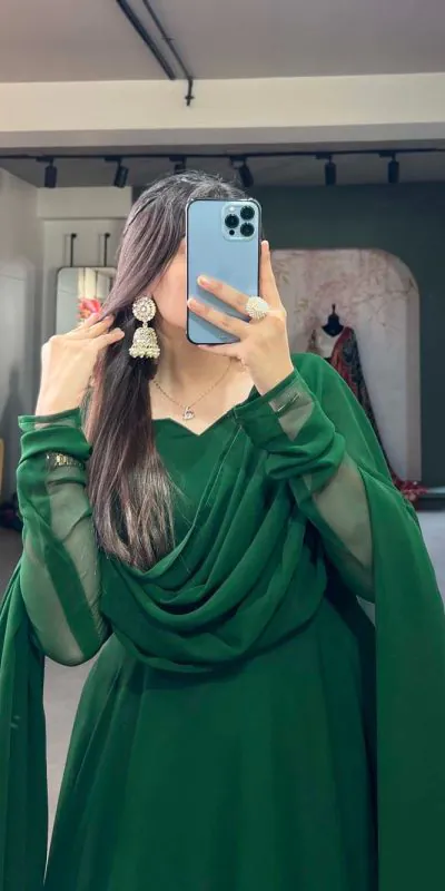 YNF3502 Green Color Georgette Plain Top Plain Plaza And Dupatta Casual, Wedding, Party, Festive, Events Etc. Expected Delivery 4-6 Working Days @1999/- | Jump Suits, Salwar suit, Casual Suits, Creative suits, Designer Suits, Palazzo Suits