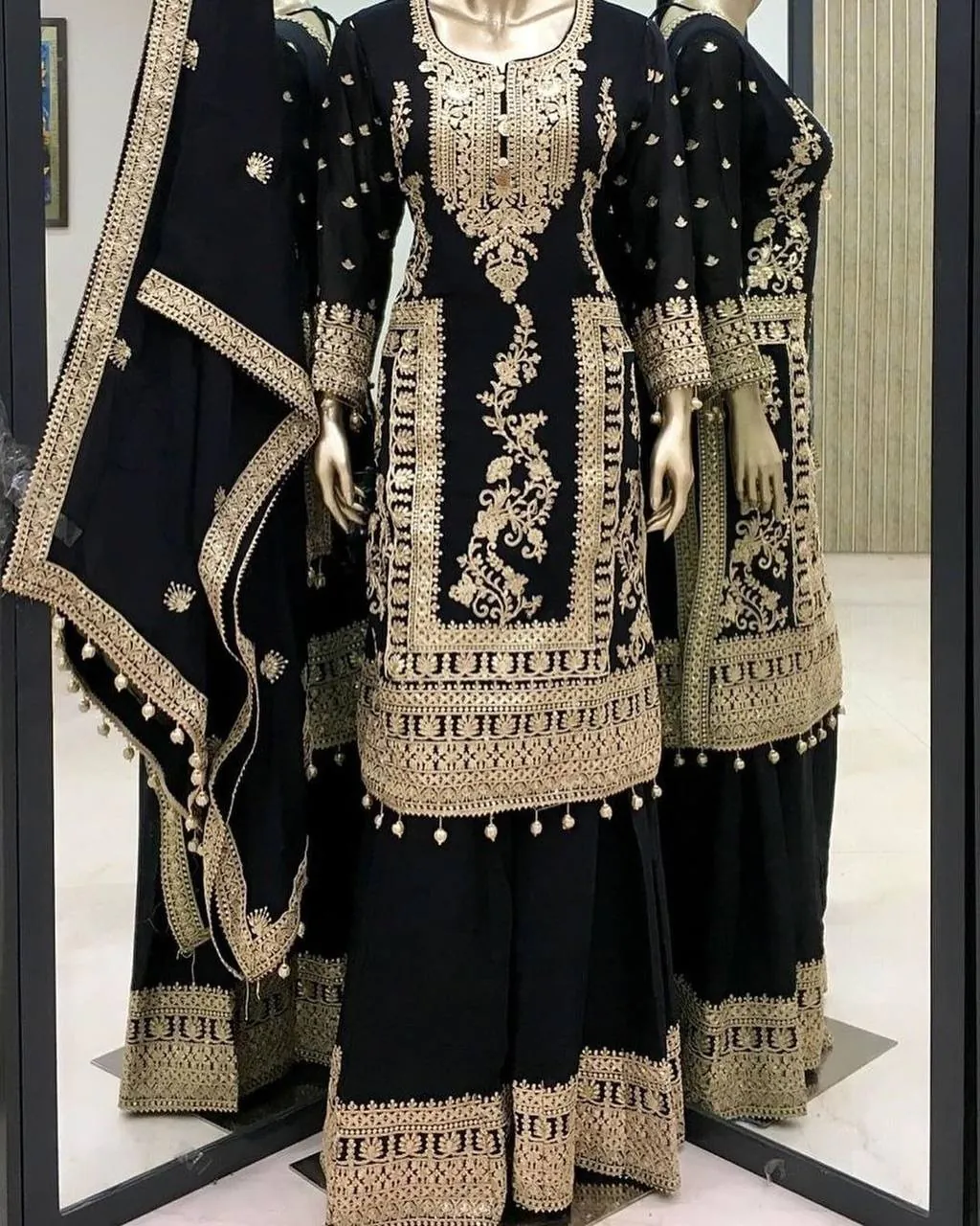 SRK 5146 Black Color Pure Chinnon Silk Embroidery Coding Dori Salwar Suit Wedding, Party, Festive, Events Expected Delivery 4-6 Working Days @ 2199/- | Casual Suits, Jump Suits, Salwar suit, Creative suits, Designer Suits, Palazzo Suits, Party Wear Suits, Patiala Suits, Straight Suits