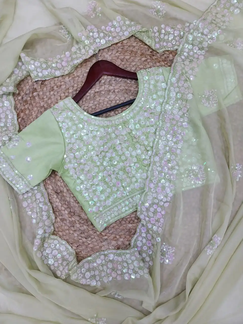 SF Salaar 263 Green Color Pure Soft Tabby Organza Butta Nd Work Saree Casual, Wedding, Festive, Events Etc. Expected Delivery  4-6 Working Days @2149/- | Designer Sarees, Sarees, Bollywood Sarees, Creative Sarees, Embroidered Sarees, Ethnic Saree, Modern Digital sarees, Party Wear Sarees