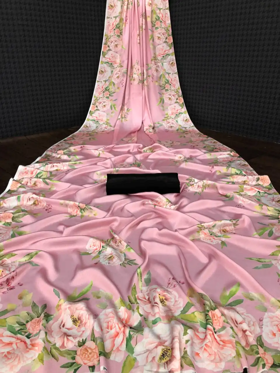 Veechis AROHI Pink Heavy Devsena Soft Silk Saree Digital Print Saree Casual, Party , Festive, Events Etc. Expected Delivery 4-6 Working Days @1499 | Designer Sarees, Sarees, Bollywood Sarees, Creative Sarees, Embroidered Sarees, Modern Digital sarees, Party Wear Sarees