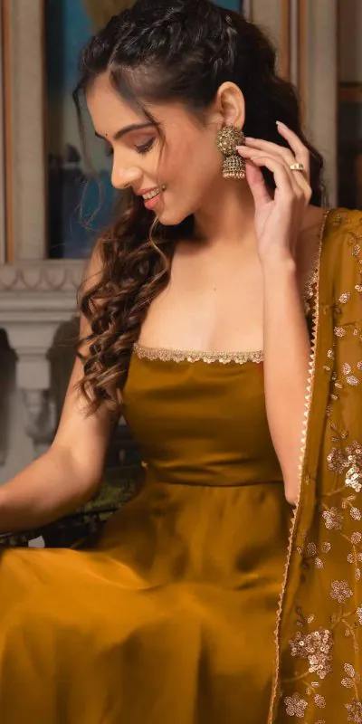 SRK 5128 Coffee Color Heavy Faux Georgette With Fully Flair Salwar Suit Wedding, Party, Festive, Events Expected Delivery 4-6 Working Days @ 1899/- | Casual Suits, Jump Suits, Salwar suit, Creative suits, Designer Suits, Palazzo Suits, Party Wear Suits, Patiala Suits, Straight Suits