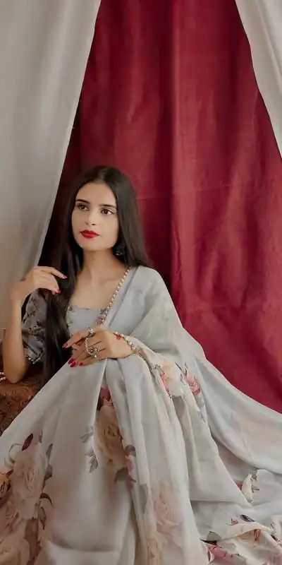 YNF7007 Grey  Color Georgette Printed with pearl lace border Saree Casual, Party Wear, Wedding, Events Etc. Expected Delivery 4-6 Working Days @1499/- | Designer Sarees, Sarees, Bollywood Sarees, Creative Sarees, Embroidered Sarees, Ethnic Saree, Modern Digital sarees, Party Wear Sarees