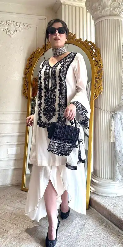 KD 1437 White Color Faux Georgette Thread Work Salwar Suit Casual, Party, Festive, Events Wedding Etc.  Expected Delivery 4-6 Working Days @1899/- Only | Salwar suit, Casual Suits, Creative suits, Designer Suits, Palazzo Suits, Party Wear Suits, Straight Suits