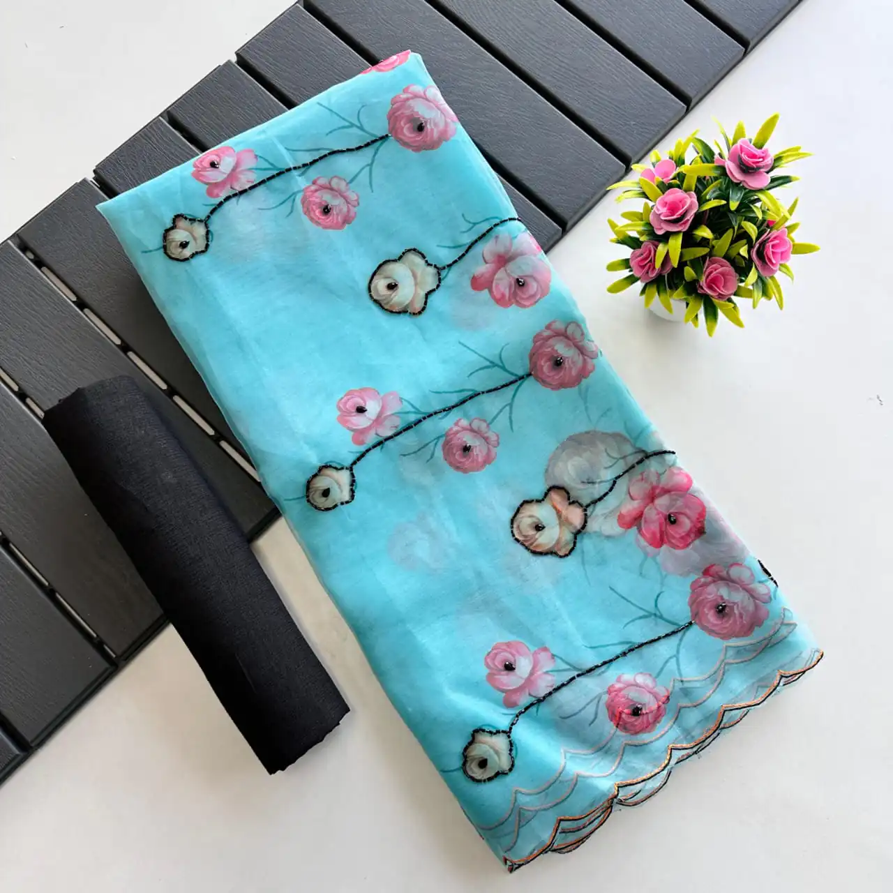 SF Fresh Blue Color Organza beautiful floral Digital Print Saree Casual, Wedding, Festive, Events Etc. Expected Delivery  4-6 Working Days @1799/- | Designer Sarees, Sarees, Bollywood Sarees, Creative Sarees, Embroidered Sarees, Ethnic Saree, Modern Digital sarees, Party Wear Sarees