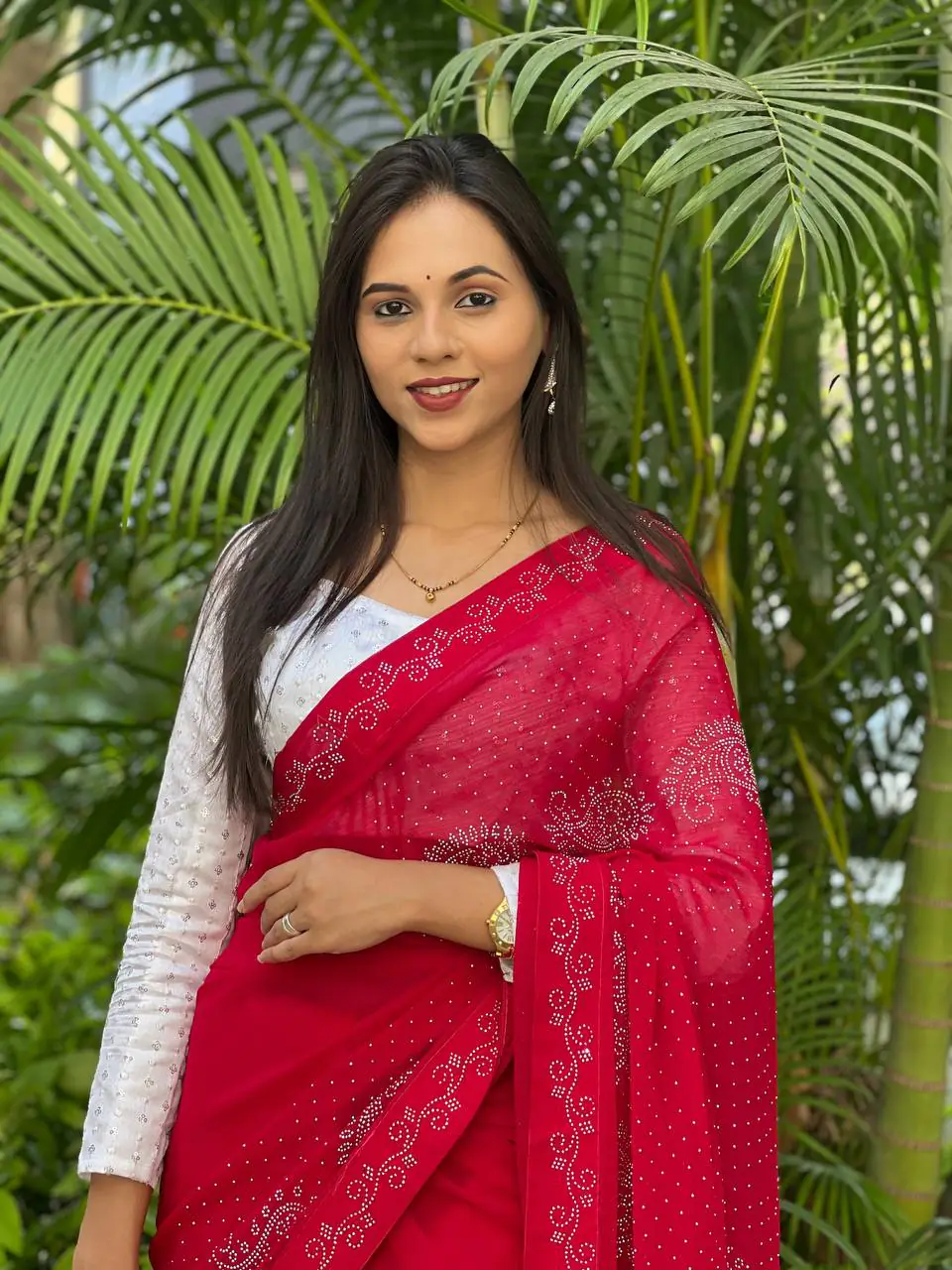 DDH 01 Red Color Shining Diamond Work All Over Saree Events Casual, Wedding, Festive, Events Etc. Expected Delivery  4-6 Working Days @1750/- | Designer Sarees, Sarees, Bollywood Sarees, Creative Sarees, Embroidered Sarees, Ethnic Saree, Modern Digital sarees, Party Wear Sarees