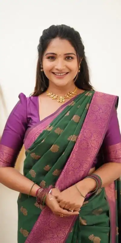 KP - 4061 Green Color Soft Lichi Silk Jacquard On All Over Saree Casual, Party Wear, Wedding, Events Etc. Expected Delivery 4-6 Working Days @1449/- | Designer Sarees, Sarees, Bollywood Sarees, Creative Sarees, Embroidered Sarees, Ethnic Saree, Modern Digital sarees, Party Wear Sarees