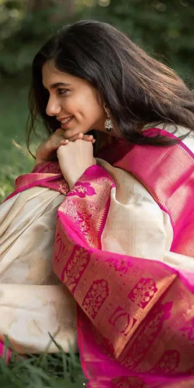 KP 3043 Cream Color Soft Lichi Silk Cloth Beautiful Rich Pallu Saree Casual, Party Wear, Wedding, Events Etc. Expected Delivery 4-6 Working Days @ 1499/- | Designer Sarees, Sarees, Bollywood Sarees, Creative Sarees, Embroidered Sarees, Ethnic Saree, Modern Digital sarees, Party Wear Sarees