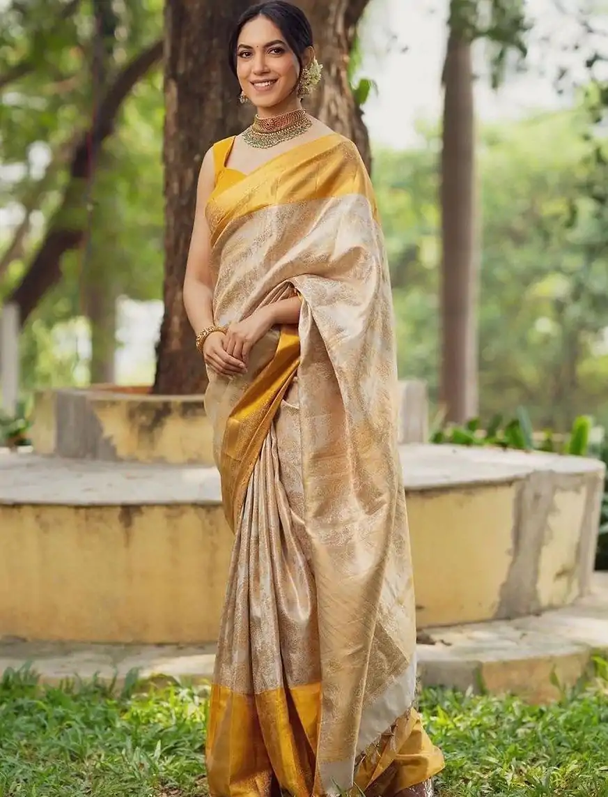 KP 5068 Golden Color Soft Lichi Silk Cloth Beautiful Rich Pallu Saree Casual, Party, Wedding, Festive, Events Etc.  Expected Delivery  4-6 Working Days @1449/ | Designer Sarees, Embroidered Sarees, Sarees, Bollywood Sarees, Creative Sarees, Ethnic Saree, Modern Digital sarees, Party Wear Sarees