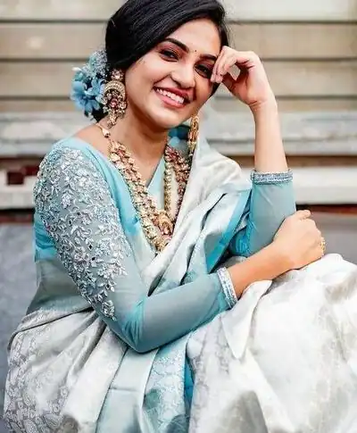 ES 8161 Silver Color Soft Lichi Silk Butti Work Saree Casual, Wedding, Party, Festive, Events Etc. Expected Delivery 4-6 Working Days @1499/- | Designer Sarees, Embroidered Sarees, Sarees, Bollywood Sarees, Creative Sarees, Ethnic Saree, Modern Digital sarees, Party Wear Sarees