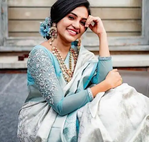 ES 8161 Silver Color Soft Lichi Silk Butti Work Saree Casual, Wedding, Party, Festive, Events Etc. Expected Delivery 4-6 Working Days @1499/- | Designer Sarees, Embroidered Sarees, Sarees, Bollywood Sarees, Creative Sarees, Ethnic Saree, Modern Digital sarees, Party Wear Sarees