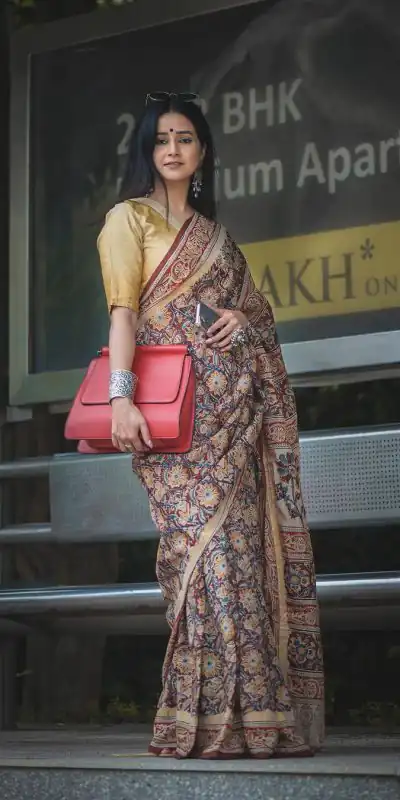 NT 560 Cream Color Plain Linen Digital Printed All Over Saree Events Casual Wedding Festive . Expected Delivery  4-6 Working Days @1449/- | Designer Sarees, Sarees, Bollywood Sarees, Creative Sarees, Embroidered Sarees, Ethnic Saree, Modern Digital sarees, Party Wear Sarees