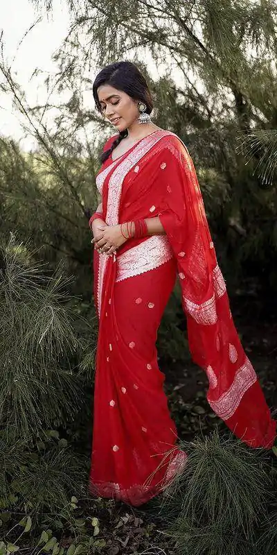 DDF 301 Red Color Soft Lichi Silk Ordinary Design Rich Pallu Saree Casual, Party Wear, Events, Festivals Etc. Expected Delivery 4-6 Working Days 1449/- | Designer Sarees, Sarees, Bollywood Sarees, Creative Sarees, Embroidered Sarees, Ethnic Saree, Modern Digital sarees, Party Wear Sarees