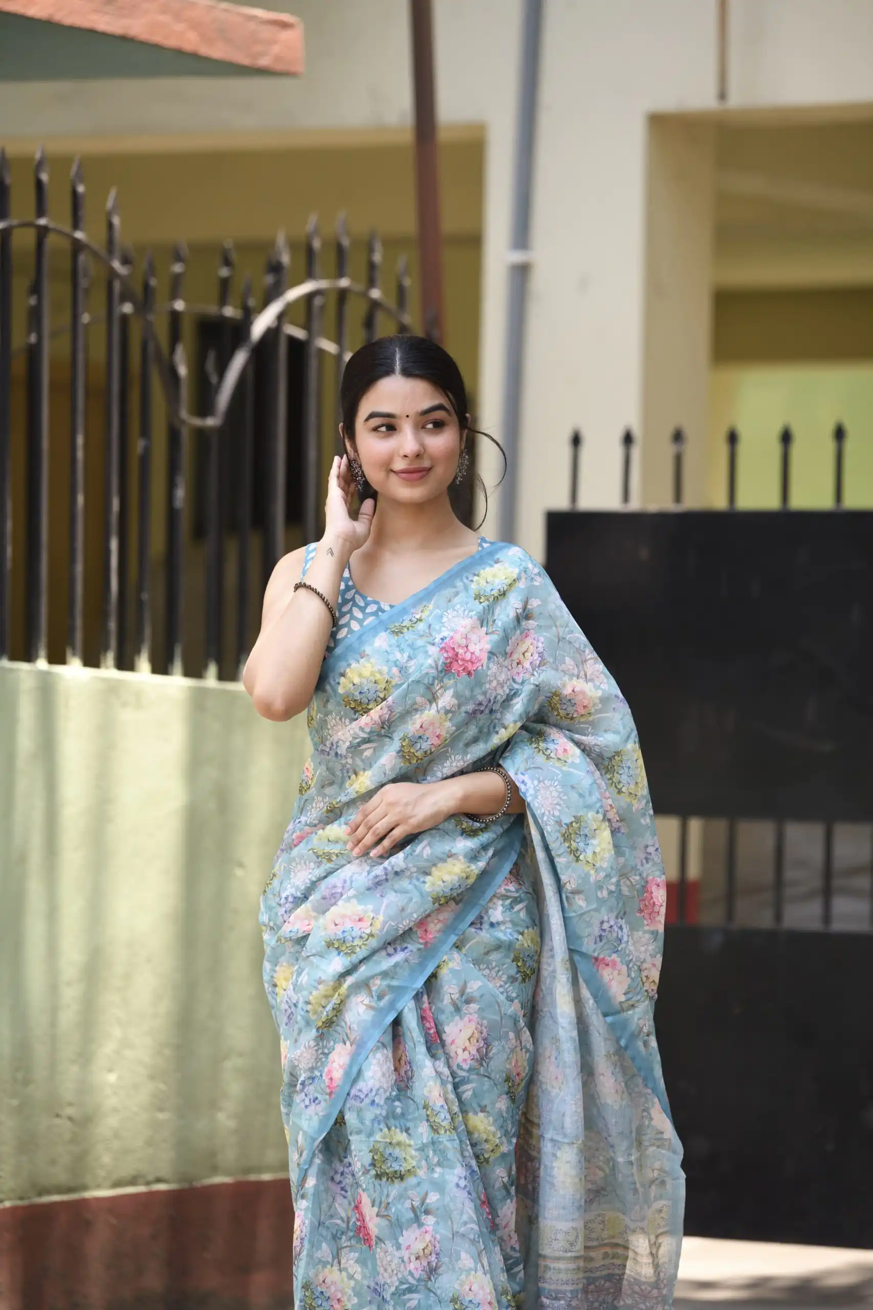 Veechis 110 Blue Color Linen Beautiful Digital Printed Work Saree Casual, Party Festive, Events. Expected Delivery 4-6 Working Days @1549/- | Designer Sarees, Sarees, Bollywood Sarees, Creative Sarees, Embroidered Sarees, Modern Digital sarees, Party Wear Sarees