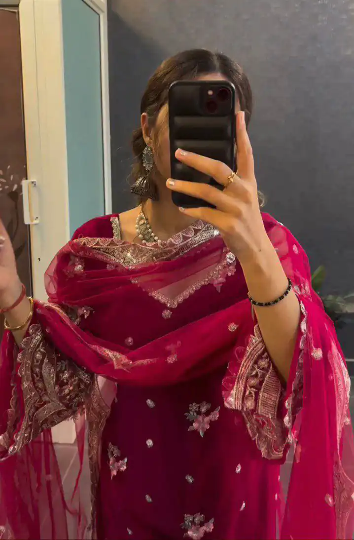 LG 1757 Pink Color Blooming Georgette Embroidery Salwar Suit Casual, Wedding, Festive, Events Expected Delivery 4-6 Working Days @1899/- | Jump Suits, Salwar suit, Casual Suits, Creative suits, Designer Suits, Palazzo Suits, Party Wear Suits, Patiala Suits, Straight Suits