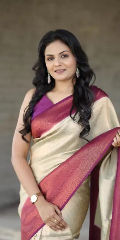 GK Kubera C-Green Color Soft Silk Beautiful Rich Pallu All Over Saree Events Casual Wedding Festive . Expected Delivery  4-6 Working Days @1999/- | Designer Sarees, Sarees, Bollywood Sarees, Creative Sarees, Embroidered Sarees, Ethnic Saree, Modern Digital sarees, Party Wear Sarees