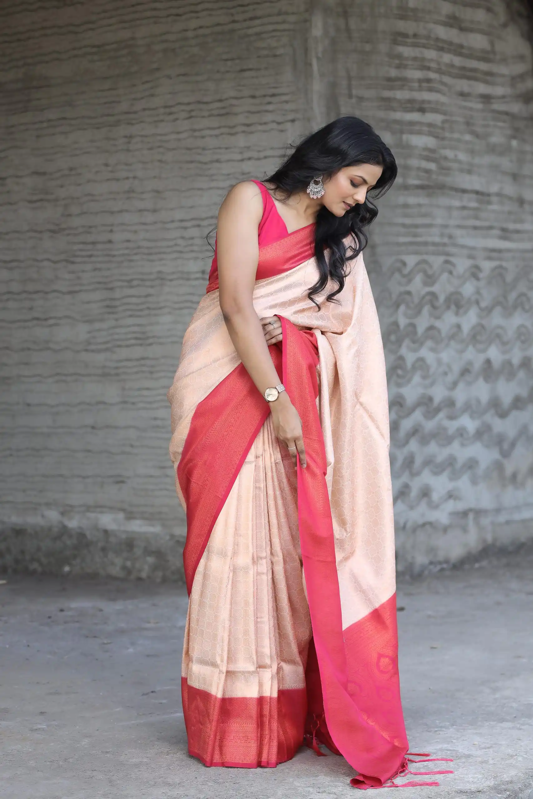 GK Kubera Cream Pink Soft Silk Beautiful Rich Pallu All Over Saree Events Casual Wedding Festive . Expected Delivery  4-6 Working Days @1999/- | Designer Sarees, Sarees, Bollywood Sarees, Creative Sarees, Embroidered Sarees, Ethnic Saree, Modern Digital sarees, Party Wear Sarees