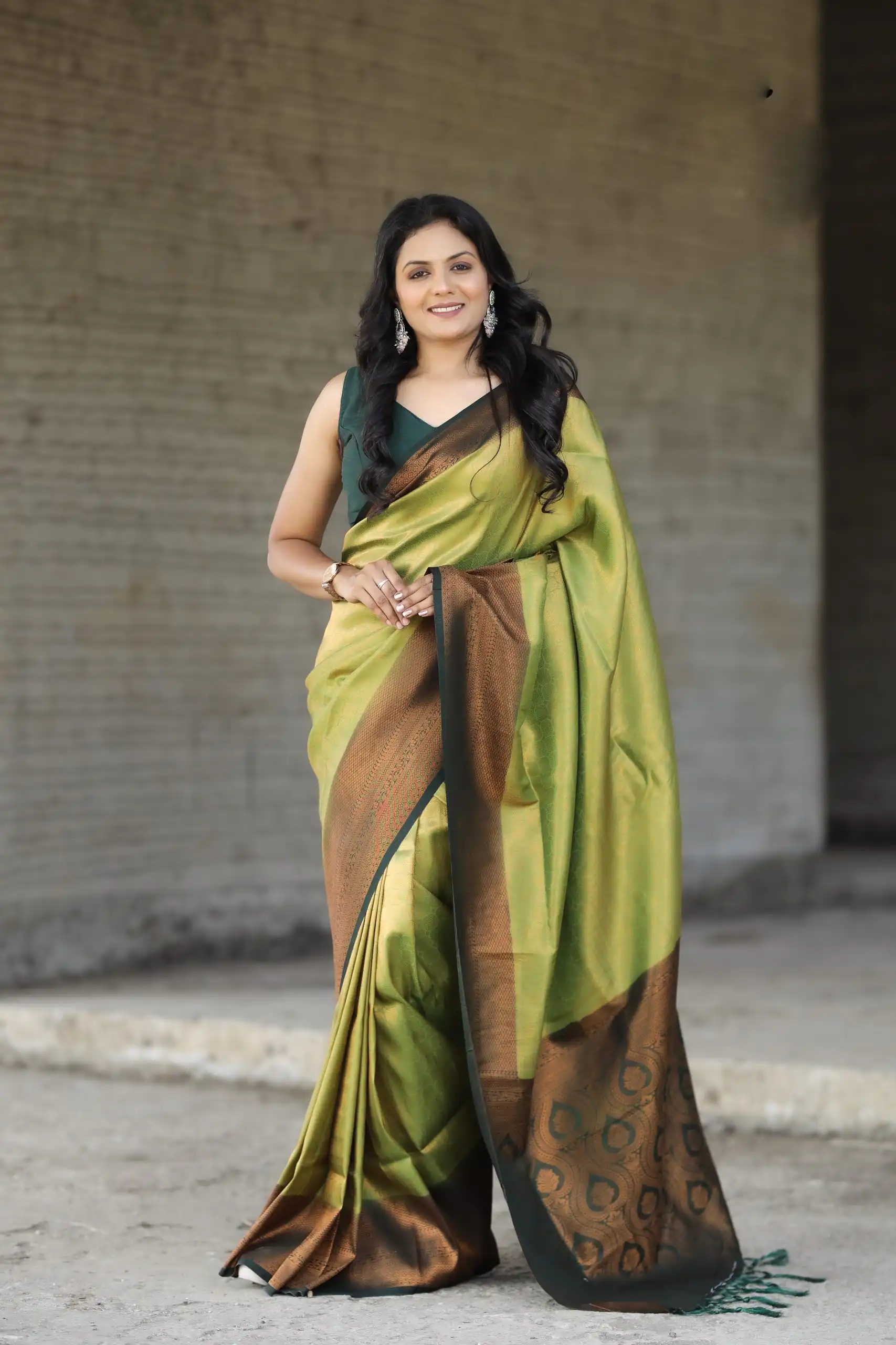 GK Kubera Green Color Soft Silk Beautiful Rich Pallu All Over Saree Events Casual Wedding Festive . Expected Delivery  4-6 Working Days @1999/- | Designer Sarees, Sarees, Bollywood Sarees, Creative Sarees, Embroidered Sarees, Ethnic Saree, Modern Digital sarees, Party Wear Sarees