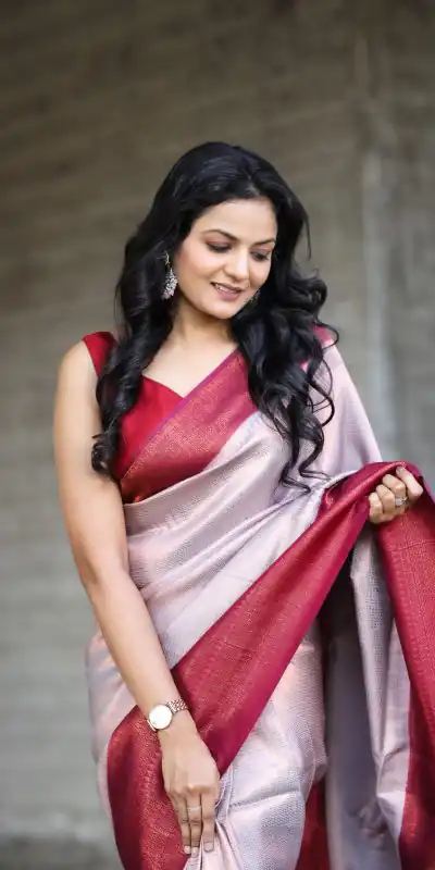 GK Kubera Light Purple Color Soft Silk Beautiful Rich Pallu All Over Saree Events Casual Wedding Festive . Expected Delivery  4-6 Working Days @1999/- | Designer Sarees, Sarees, Bollywood Sarees, Creative Sarees, Embroidered Sarees, Ethnic Saree, Modern Digital sarees, Party Wear Sarees