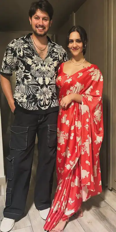  JM Diksha sharma Red Color Satin Silk Blouse Digital Print Saree, Party Wear, Events, Festivals Expected Delivery 4-6 Working Days 1549/- | Designer Sarees, Sarees, Bollywood Sarees, Creative Sarees, Embroidered Sarees, Ethnic Saree, Modern Digital sarees, Party Wear Sarees