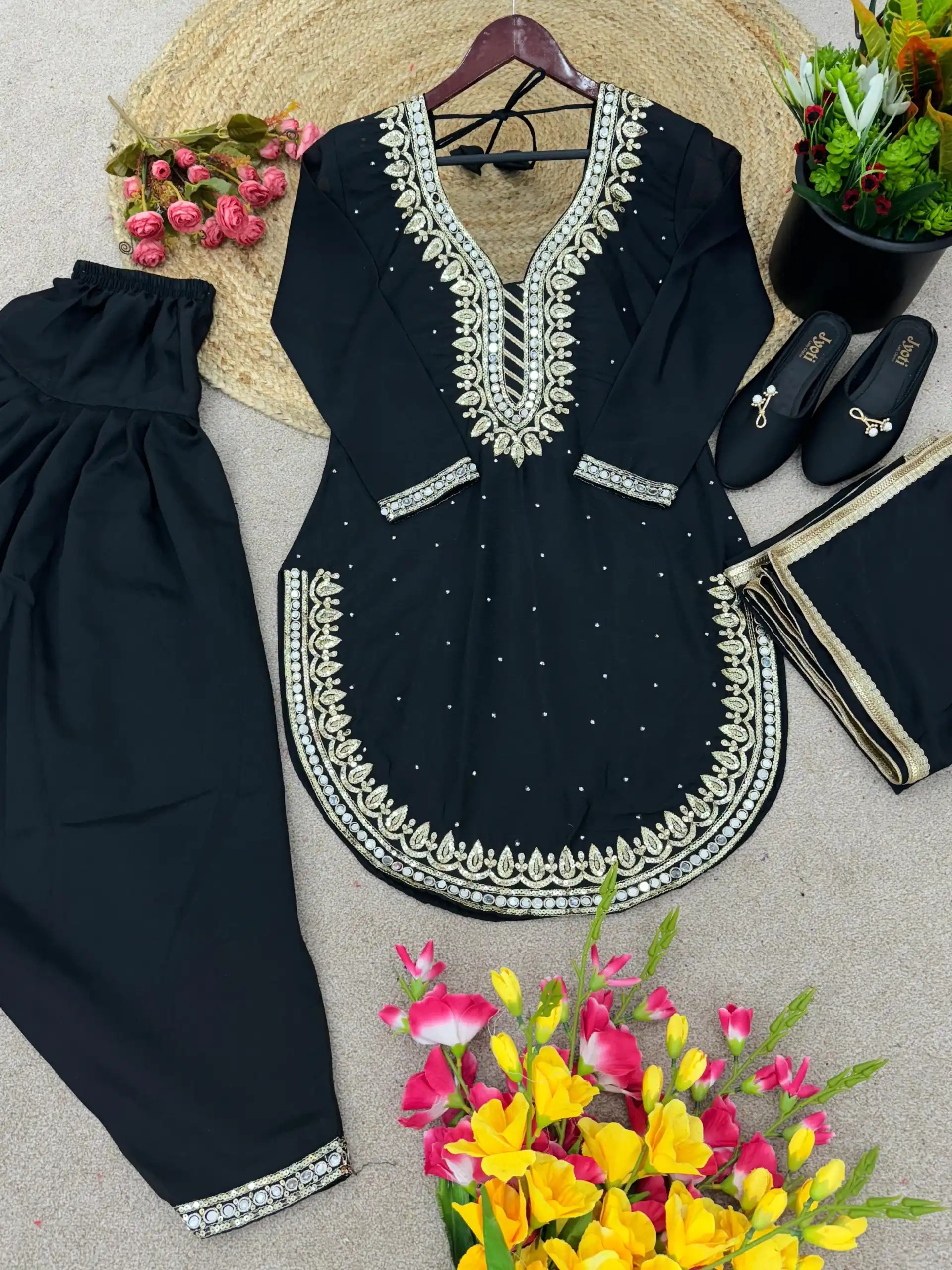 SRK 5138 Black Color Pure Chinnon Embroidery Diamond Salwar Suit Wedding, Party, Festive, Events Expected Delivery 4-6 Working Days @ 1949/- | Jump Suits, Salwar suit, Casual Suits, Creative suits, Designer Suits, Palazzo Suits, Party Wear Suits, Patiala Suits, Straight Suits