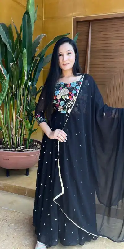   Ram 007 Black Color Fox Georgette Embroidery Lace Work Gown Casual, Wedding, Party, Festive, Events Etc. Expected Delivery 4-6 Working Days @2049/- | Gowns, Bollywood Gowns, Creative Gowns, Designer Gowns, Embroidered Gowns, Party Wear Gowns