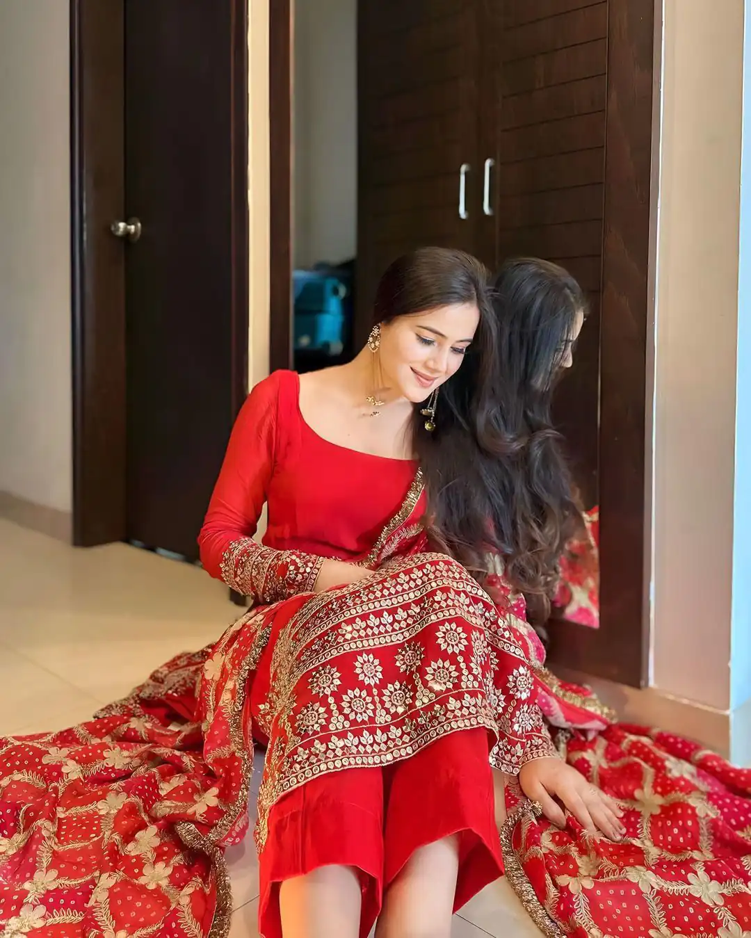 VLM 169 Red color Georgette Embroidery Work Salwar Suit Casual, Wedding, Party, Festive, Events . Expected Delivery  4-6 Working Days @1899/- | Jump Suits, Salwar suit, Casual Suits, Creative suits, Designer Suits, Palazzo Suits, Party Wear Suits, Patiala Suits, Straight Suits