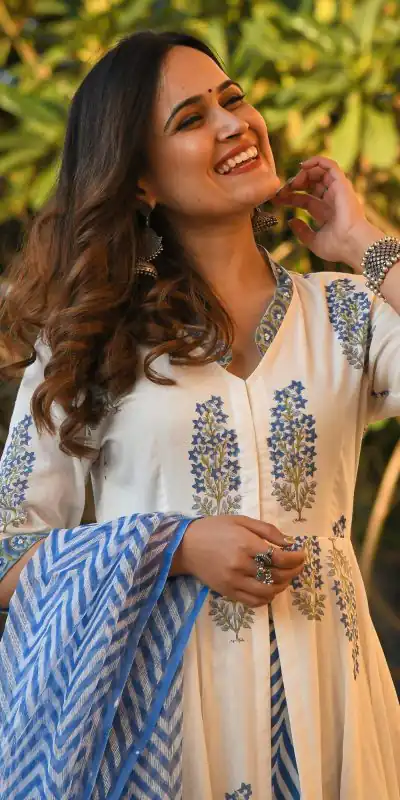 DDH HINA WHITE Color Viscose Cotton Printed Work Salwar Suit Casual, Party, Wedding, Festive, Events Etc.  Expected Delivery 4-6 Working Days @1669/- | Salwar suit, Casual Suits, Creative suits, Designer Suits, Palazzo Suits, Party Wear Suits, Patiala Suits, Straight Suits