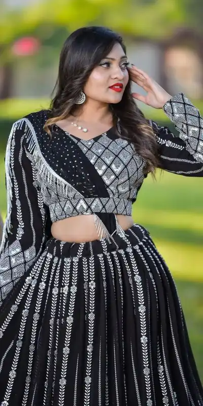Ram 001 Black Color Georgette Sequence Thread Work With Zari Lehenga Choli Casual, Wedding, Festive, Events Expected Delivery 4-6 Working Days @2949/- | Lehenga, Bollywood Lehenga, Creative Lehenga, Designer Lehenga, Embroidered Lehenga, Party Wear Lehenga