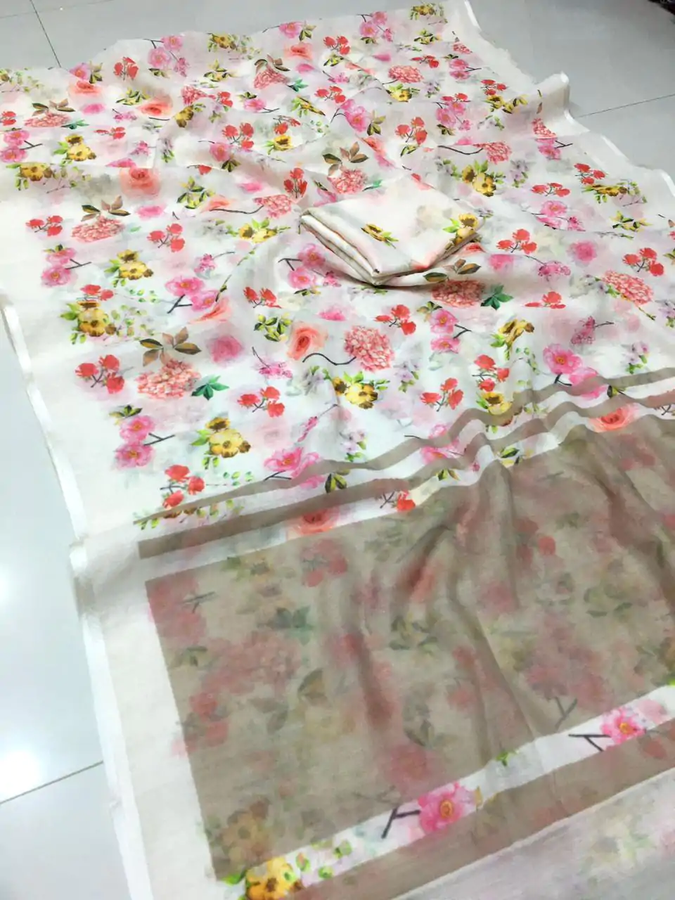 NT 568 White Color Plain Linen Digital Printed All Over Saree Events Casual Wedding Festive . Expected Delivery  4-6 Working Days @1449/- | Designer Sarees, Sarees, Bollywood Sarees, Creative Sarees, Embroidered Sarees, Ethnic Saree, Modern Digital sarees, Party Wear Sarees