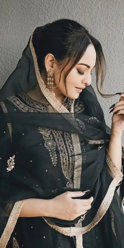 SRK 5160 Black Color Pure Chinnon Silk Embroidery Coding Dori Salwar Suit Wedding, Party, Festive, Events Expected Delivery 4-6 Working Days @ 1899/- | Jump Suits, Salwar suit, Casual Suits, Creative suits, Designer Suits, Palazzo Suits, Party Wear Suits, Patiala Suits, Straight Suits
