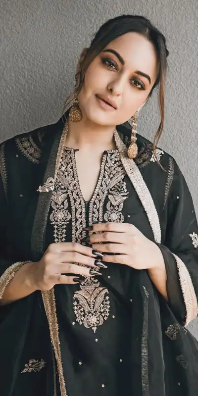 SRK 5160 Black Color Pure Chinnon Silk Embroidery Coding Dori Salwar Suit Wedding, Party, Festive, Events Expected Delivery 4-6 Working Days @ 1899/- | Jump Suits, Salwar suit, Casual Suits, Creative suits, Designer Suits, Palazzo Suits, Party Wear Suits, Patiala Suits, Straight Suits
